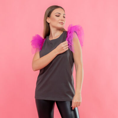 Handmade T-shirt in fucsia tulle